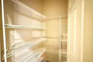 552 Winding Rose Dr, Rockville, MD 20850 - Photo 10