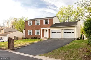 9004 Roundleaf Way, Gaithersburg, MD 20879 - Photo 2