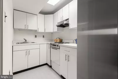 8104 Fenway Road, Bethesda, MD 20817 - Photo 36