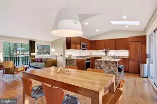 8104 Fenway Rd, Bethesda, MD 20817 - Photo 6