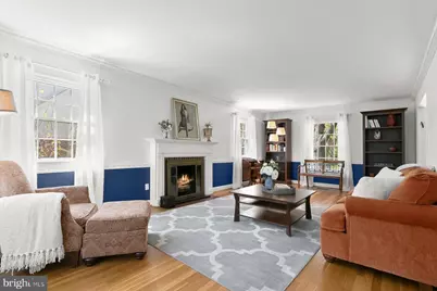6216 Hollins Drive, Bethesda, MD 20817 - Photo 6