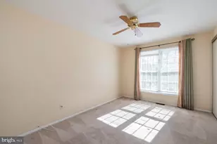 39 Triple Crown Ct, Gaithersburg, MD 20878 - Photo 14