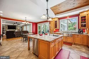 12900 Quail Run Ct, Darnestown, MD 20878 - Photo 20