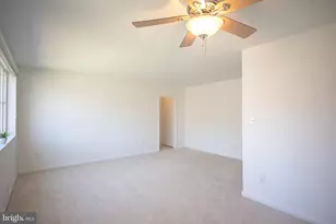 10500 Montrose Ave, Bethesda, MD 20814 - Photo 16