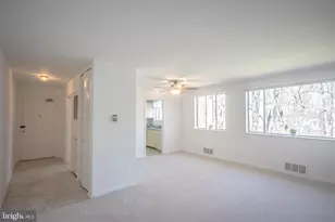 10500 Montrose Ave, Bethesda, MD 20814 - Photo 16