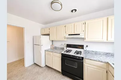 10500 Montrose Avenue #203, Bethesda, MD 20814 - Photo 4