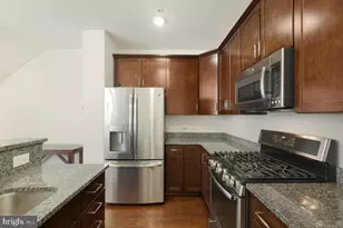 123 Copley Cir, Gaithersburg, MD 20878 - Photo 12