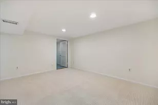 9814 Gartrell Pl, Kensington, MD 20895 - Photo 24