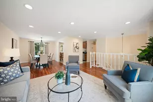19517 Laguna Dr, Gaithersburg, MD 20879 - Photo 2