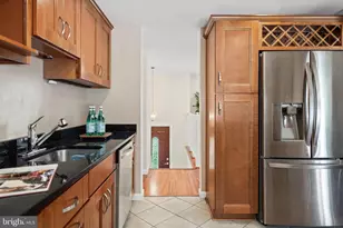 19517 Laguna Dr, Gaithersburg, MD 20879 - Photo 8