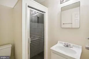 11817 Charen Ln, Potomac, MD 20854 - Photo 76