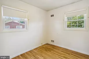 11817 Charen Ln, Potomac, MD 20854 - Photo 56