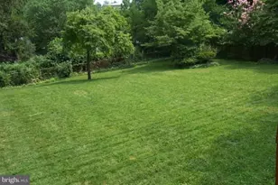 9405 Locust Hill Rd, Bethesda, MD 20814 - Photo 24