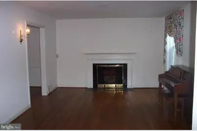 9405 Locust Hill Road, Bethesda, MD 20814 - Photo 12