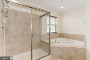 13318 Latrobe Ln, Clarksburg, MD 20872 - Photo 10