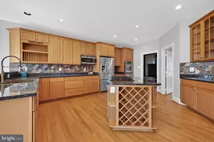 13904 Carlson Farm Dr, Germantown, MD 20874 - Photo 8