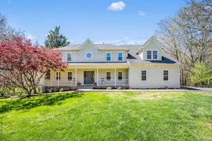 20116 Sweet Meadow Ln, Gaithersburg, MD 20882 - Photo 2