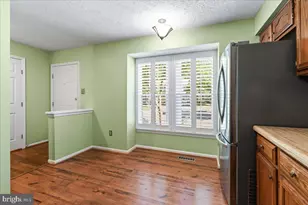 20540 Lowfield Dr, Germantown, MD 20874 - Photo 14
