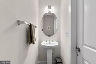 16160 Columbus Ave, Rockville, MD 20855 - Photo 4