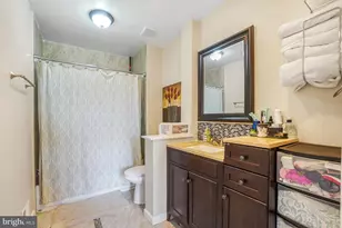 19720 Greenside Terrace, Montgomery Village, MD 20886 - Photo 28