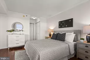 10101 Grosvenor Pl, Rockville, MD 20852 - Photo 22