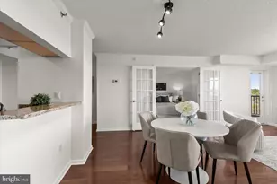 10101 Grosvenor Pl, Rockville, MD 20852 - Photo 20