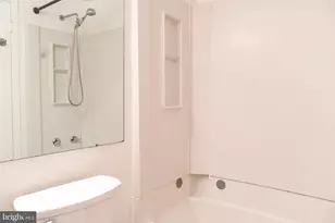 9804 Hellingly Pl, Montgomery Village, MD 20886 - Photo 18