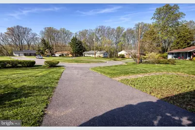 16725 Frontenac Terrace, Derwood, MD 20855 - Photo 10