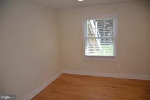 9012 Paddock Ln, Rockville, MD 20854 - Photo 76