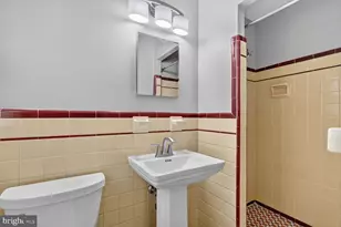 7215 Rollingwood Dr, Chevy Chase, MD 20815 - Photo 14