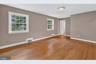 7215 Rollingwood Drive, Chevy Chase, MD 20815 - Photo 16