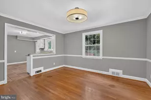 7215 Rollingwood Dr, Chevy Chase, MD 20815 - Photo 8