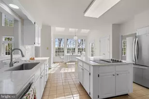 18117 Hayloft Dr, Derwood, MD 20855 - Photo 22