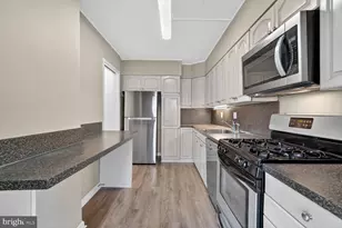 4515 Willard Ave, Chevy Chase, MD 20815 - Photo 8