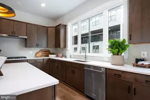 6214 Crosswind Dr, North Bethesda, MD 20852 - Photo 4