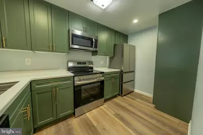 9377 Chadburn Place, Montgomery Village, MD 20886 - Photo 8