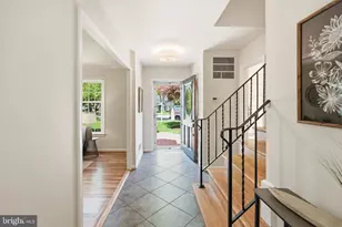 7 Pitt Ct, Rockville, MD 20850 - Photo 4