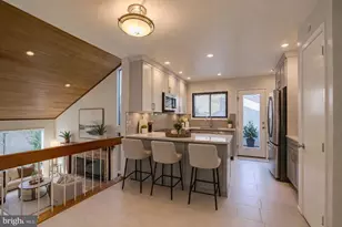 6208 Leeke Forest Ct, Bethesda, MD 20817 - Photo 14