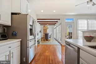 305 Hart Rd, Gaithersburg, MD 20878 - Photo 18