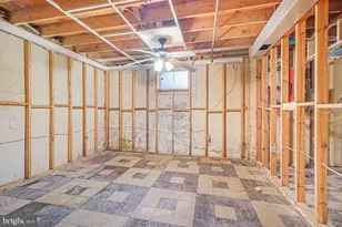 1118 Downs Dr, Silver Spring, MD 20904 - Photo 24