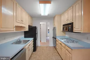 1118 Downs Dr, Silver Spring, MD 20904 - Photo 8