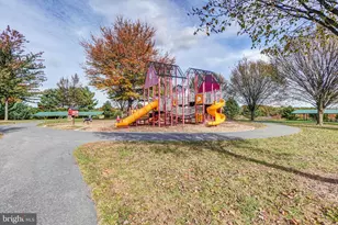 12333 Cherry Branch Dr, Clarksburg, MD 20871 - Photo 48