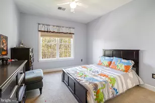 12333 Cherry Branch Dr, Clarksburg, MD 20871 - Photo 26