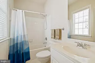 12333 Cherry Branch Dr, Clarksburg, MD 20871 - Photo 28