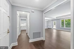 8101 Connecticut Ave, Chevy Chase, MD 20815 - Photo 4