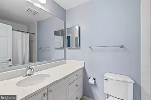 8101 Connecticut Ave, Chevy Chase, MD 20815 - Photo 22