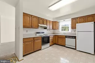 5 Sonata Ct, Silver Spring, MD 20901 - Photo 12