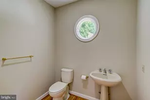 18 Nantucket Ct, Potomac, MD 20854 - Photo 22