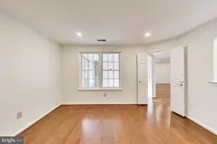 5707 Brewer House Cir, Rockville, MD 20852 - Photo 10