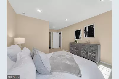 13825 Ranch Place, North Potomac, MD 20878 - Photo 24